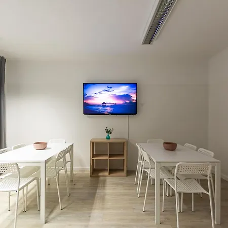 T&k 6 And 10 In For Big Groups 22min To Fair Dus *