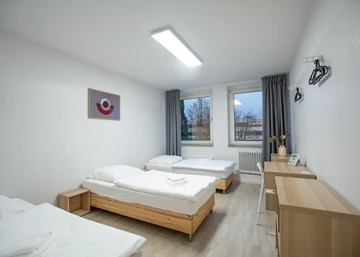 T&k 6 And 10 In For Big Groups 22min To Fair Dus Neuss