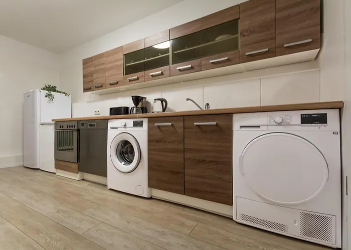 T&k 6 And 10 In For Big Groups 22min To Fair Dus Neuss