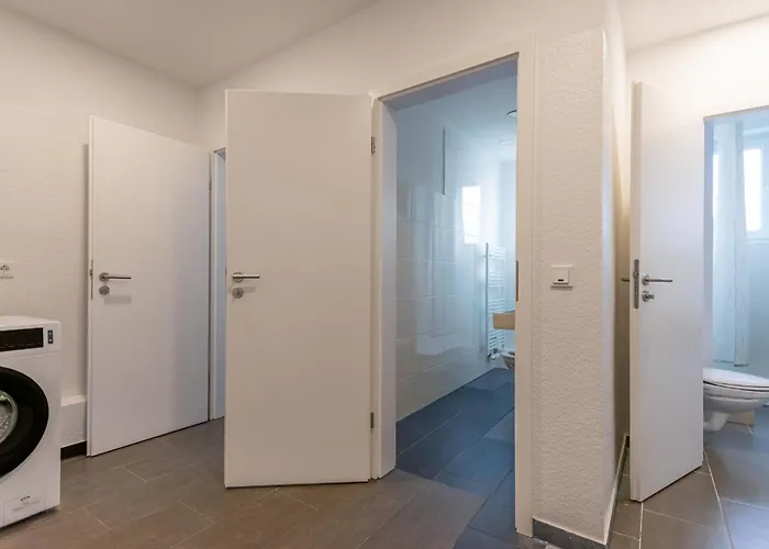 T&k 6 And 10 In For Big Groups 22min To Fair Dus Apartament Neuss